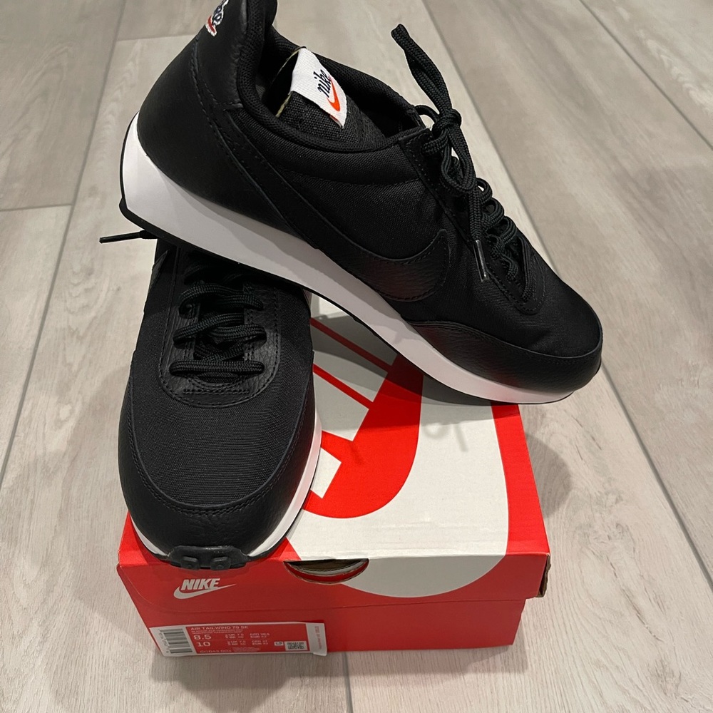BRAND NEW IN BOX NIKE AIR TAILWIND 79 SE. RETAILS $90!!! SIZE 8.5